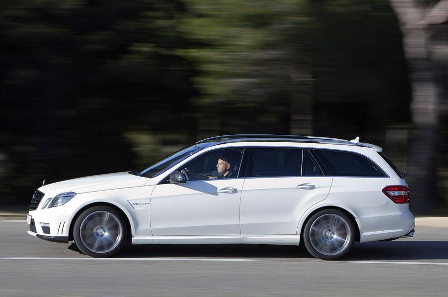  Mercedes-Benz E63 AMG Wagon 2012 года  (фото 35 из 43)